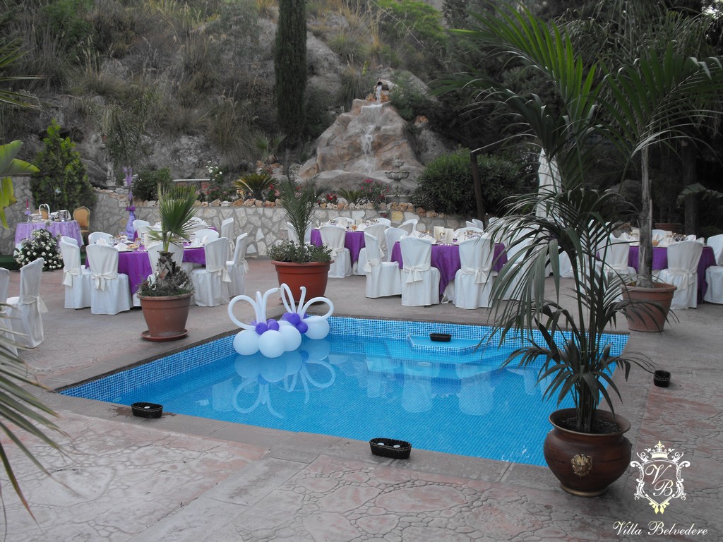 Gli ambienti esterni di Villa Belvedere, sala ricevimenti per matrimonia a Ciminna, Palermo