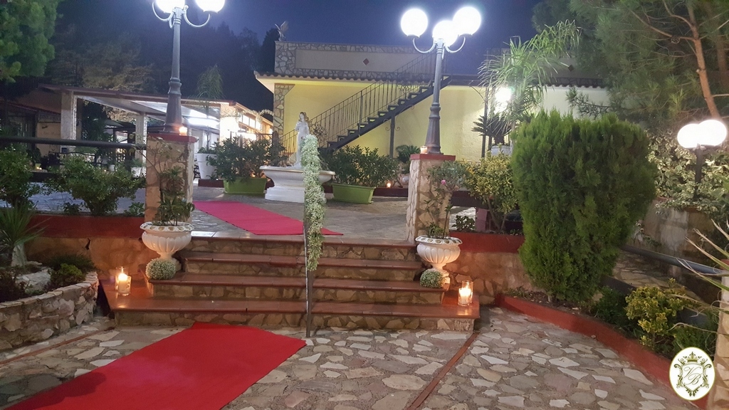 Gli ambient esterni della sala ricevimenti per matrimoni Villa Belvedere