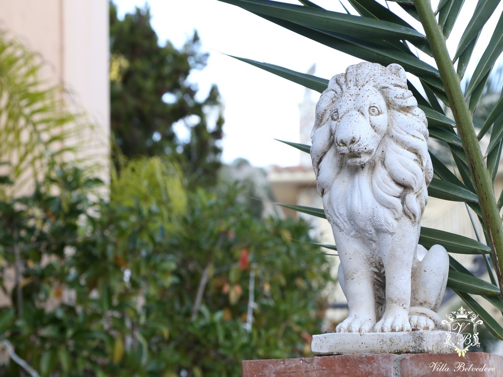 Gli ambient esterni della sala ricevimenti per matrimoni Villa Belvedere